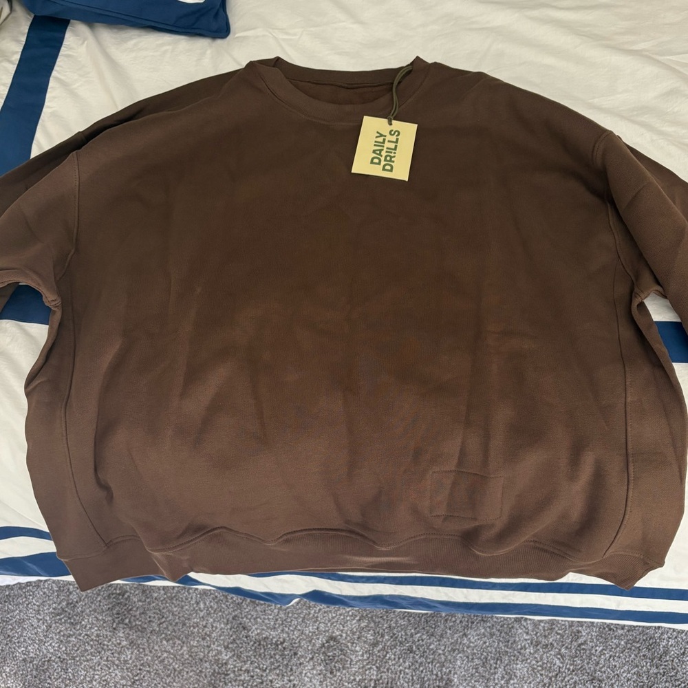 Daily drills crewneck-sold out